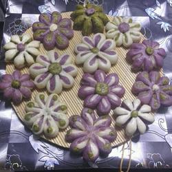 Sunflower colorful steamed buns