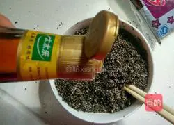 Illustration of how to make Yuhua stone glutinous rice balls 3