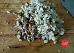 Illustration of how to make braised pork buns 5