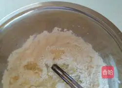 Illustration of how to make cornmeal glutinous rice balls stuffed with bean paste 2