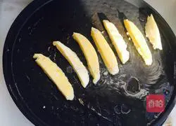 Golden Buns and French Fries Recipe Illustration 5