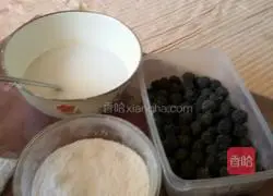 Illustration of how to make glutinous rice balls by hand 1