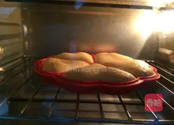 Illustration of how to make original waffles 12