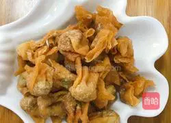Illustration of how to make crispy wontons 8