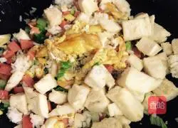 Cheese Baked and Steamed Buns Recipe Illustration 4