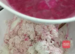 Illustration of how to make colorful dumplings 9