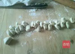 Illustration of how to make simple dumplings 5