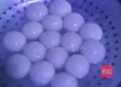 Illustration of how to make black sesame glutinous rice balls 9