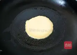 Illustration of how to make French pancakes 8