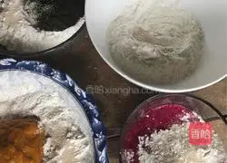 Illustration of how to make flowering steamed buns 1