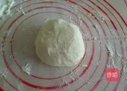 Illustration of how to make rose buns 8