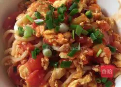 Illustration of how to make tomato and egg fried noodles 5