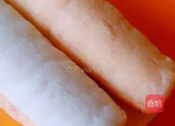 Illustration of how to make carrot and two-color flower steamed buns 4