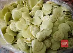 Illustration of how to make stir-fried mung bean pancakes with green garlic and shredded pork 5