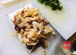 Illustration of how to make potato vermicelli and haggis stewed 1