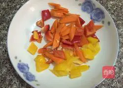 Egg Illustration of how to make fried steamed buns 1