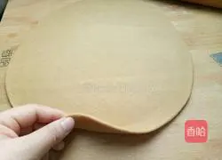 Illustration of how to make two-color steamed buns 9