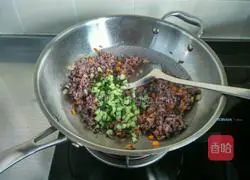 Pineapple Fried Rice Recipe Illustration 8