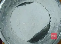 Illustration of how to make rose cakes 8