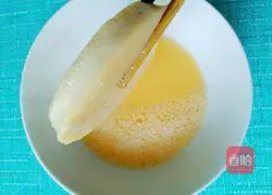 Illustration of how to make fried steamed bun slices 5