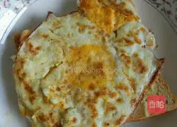 How to make a simple breakfast sandwich in three minutes Illustration 6