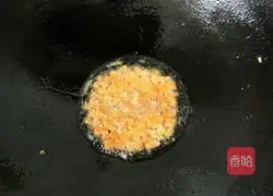 Illustration of how to make seafood fried rice 2