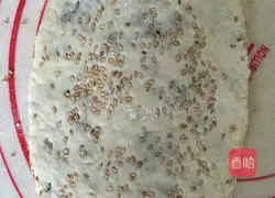 Illustration of how to make prune sesame cakes 10