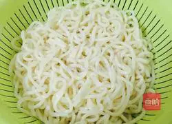 Illustration of how to make fried noodles 4