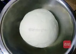 Illustration of how to make steamed buns with pickles and spring bamboo shoots 3