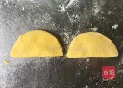  Illustration of how to make pumpkin lotus steamed buns 10