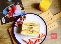 Five-minute breakfast, bacon omelette sandwich recipe 7