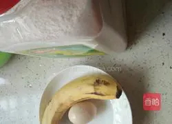 Illustration of how to make banana pancakes 1