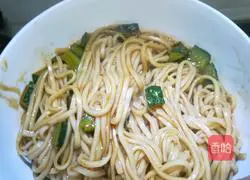 Illustration of how to make noodles with oyster sauce and tomato sauce 8