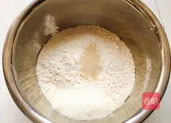 Illustration of how to make hedgehog steamed buns 1