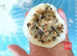 Illustration of how to make vegetarian buns with radish filling 9