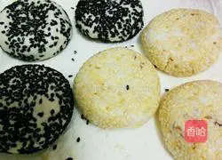 Recipe for red bean filling sesame pancakes Illustration 10