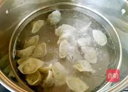 Illustration of how to make vegetarian wontons 12