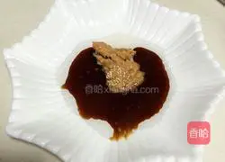 Illustration of how to make scallion noodles 8