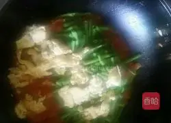 Illustration of how to make tomatoes, eggs and nepeta noodles 5