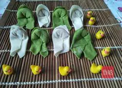 Illustration of how to make wontons 9