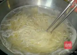 Illustration of how to make simple cold noodles (fried soybean noodles) 4