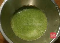Illustration of how to make okra pancakes 2