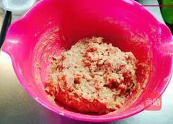 Illustration of how to make soy milk hamburger and beef patties 4