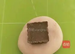 Illustration of how to make cute little hedgehog glutinous rice balls 1