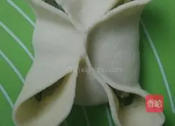 Illustration of how to make Sixi dumplings 13