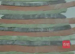 Illustration of how to make rainbow noodles 3