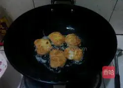 Illustration of how to make fried egg steamed bun slices 5