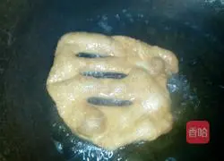 Illustration of how to make fried pancakes 10