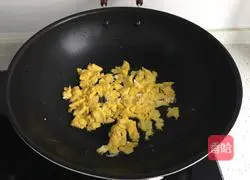 Illustration of how to make colorful fried rice 2