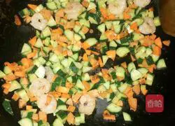 Illustration of how to make shrimp fried rice 7